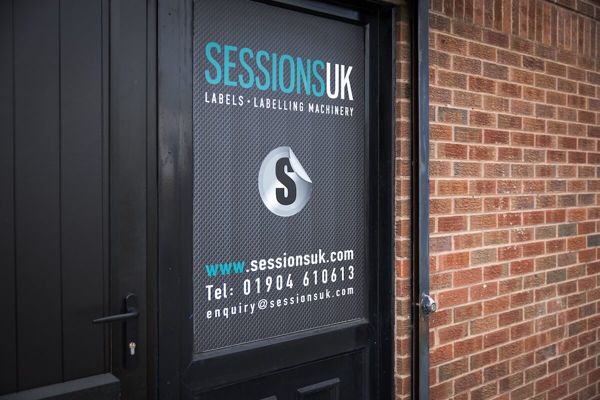 Wine Bottle Labeller